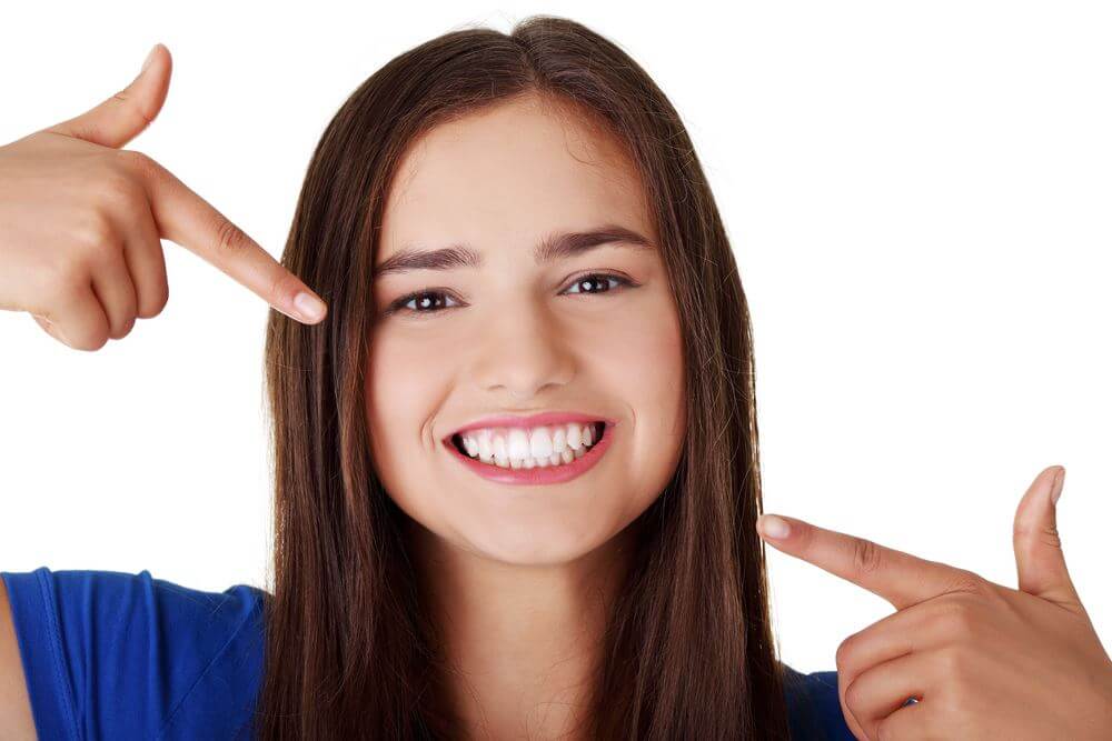 Dental Implants To Make Your Smile Beautiful Again